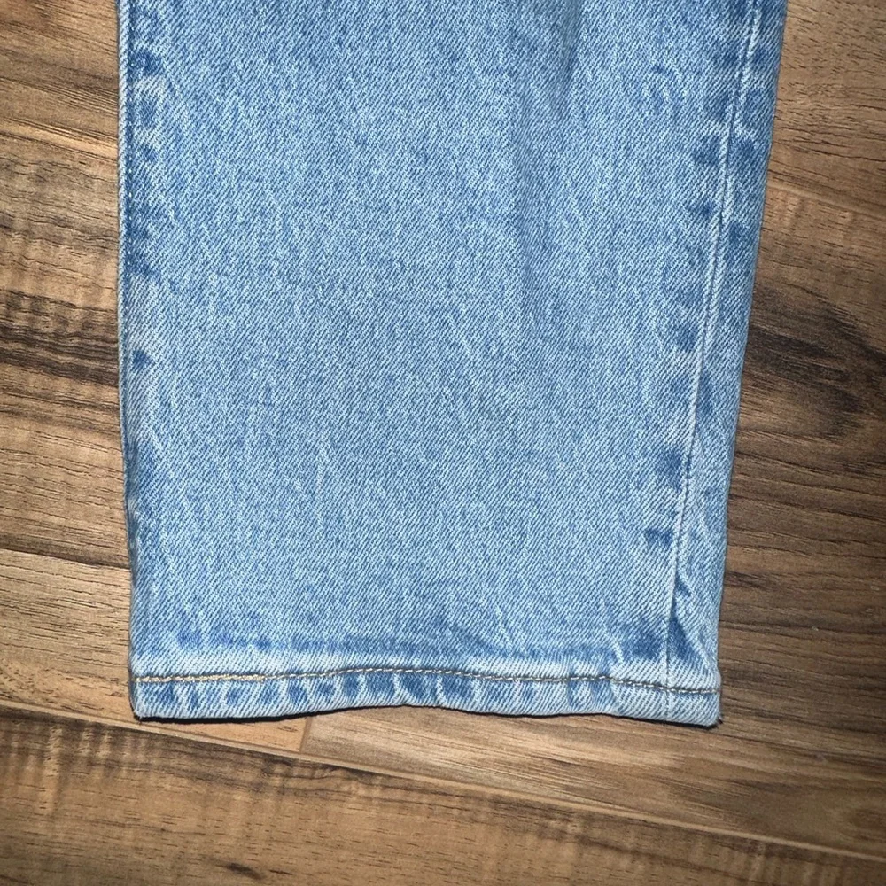 Levi’s Wedgie Straight Light Denim Jeans - Picture 4 of 12
